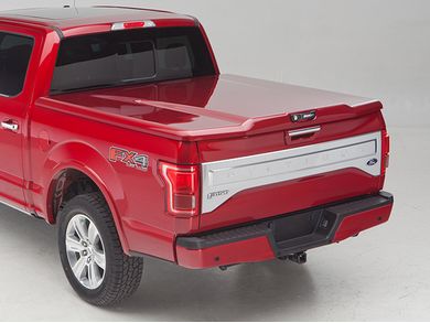 UnderCover Elite LX Tonneau Cover UC2138L-YZ | RealTruck