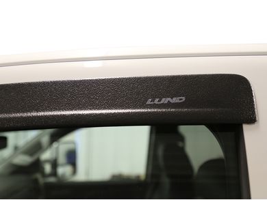 Lund Textured Seamless Vent Visors LND-554015 | RealTruck