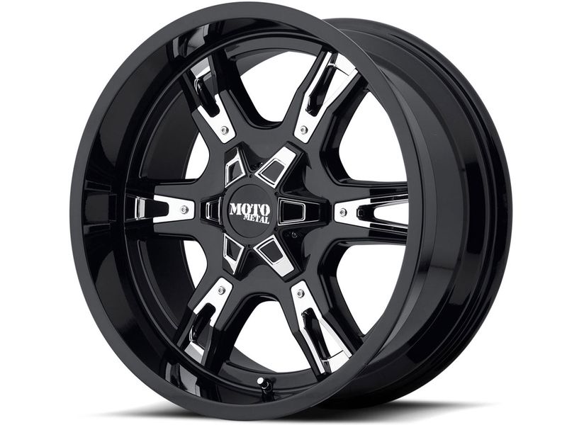 Moto Metal Black & Chrome MO969 Wheels | RealTruck
