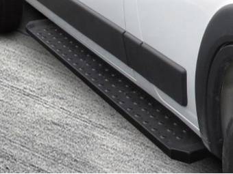 Black Horse Spartan Running Boards