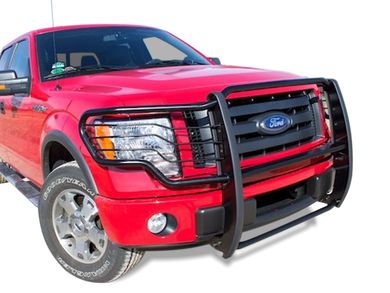 Black Horse Classic Black Grille Guard | RealTruck