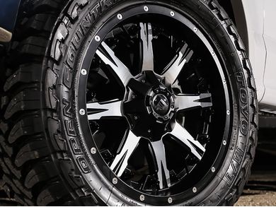 Fuel Machined Black NUTZ Wheel D54120901850 | RealTruck
