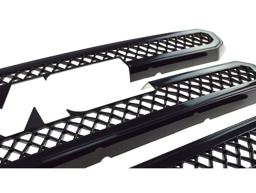 Trim Illusion Grille Overlay ABS6454BLK RealTruck