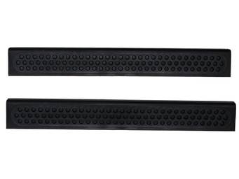 2024 Nissan Frontier Door Sill Protectors | RealTruck
