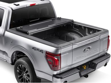 ハルカ　ブロマ BakFlip F1 Hard Folding Tonneau Cover 772226 | RealTruck