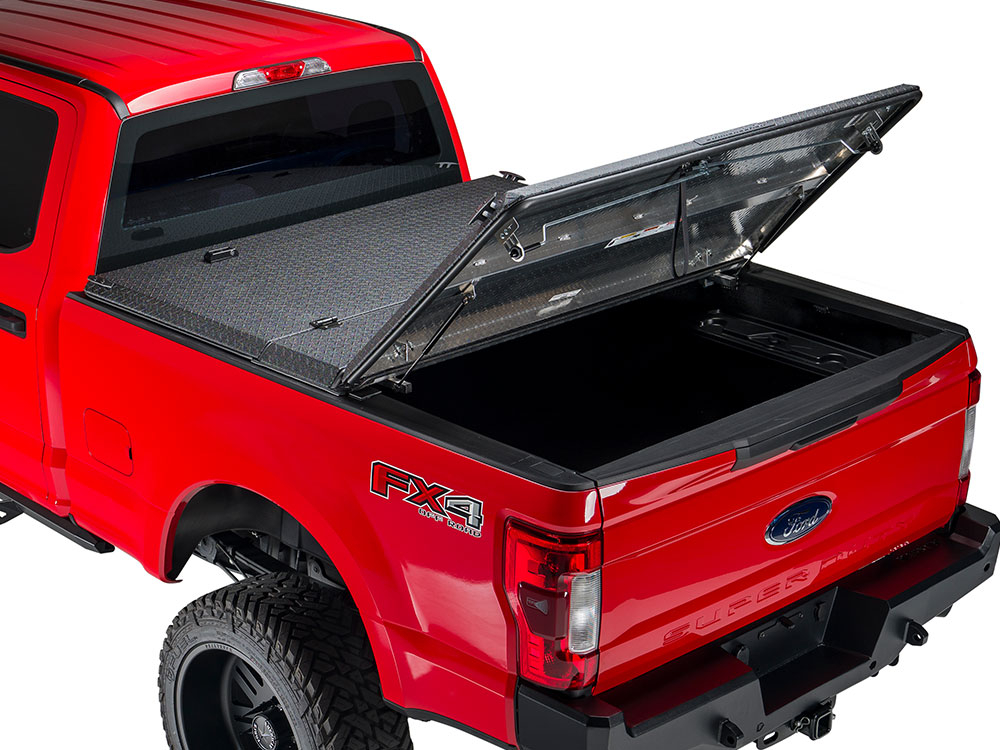 DiamondBack SE Tonneau Cover | RealTruck