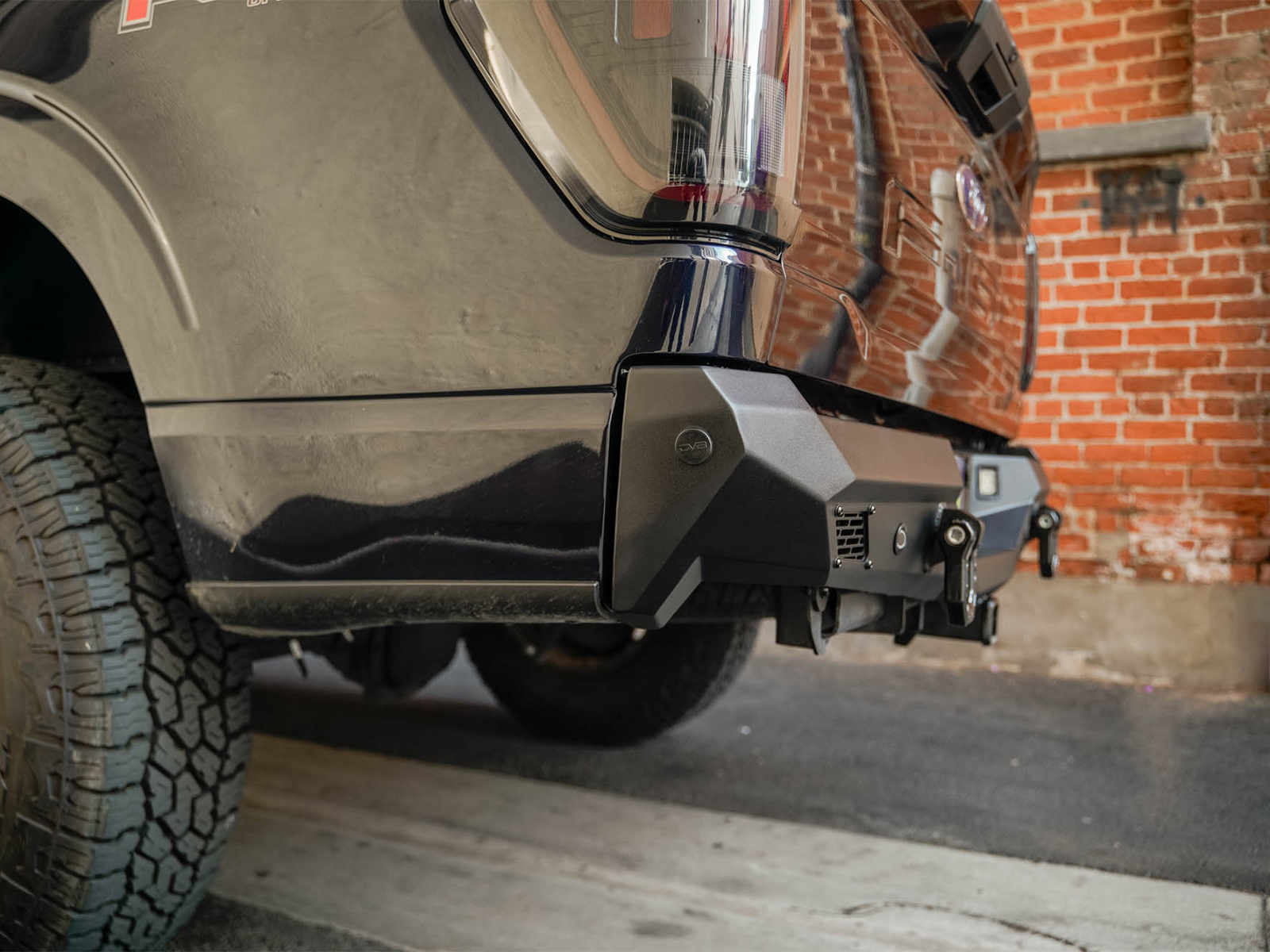Fits 2021-2026 Ford F150 (DV8-RBFF1-05)