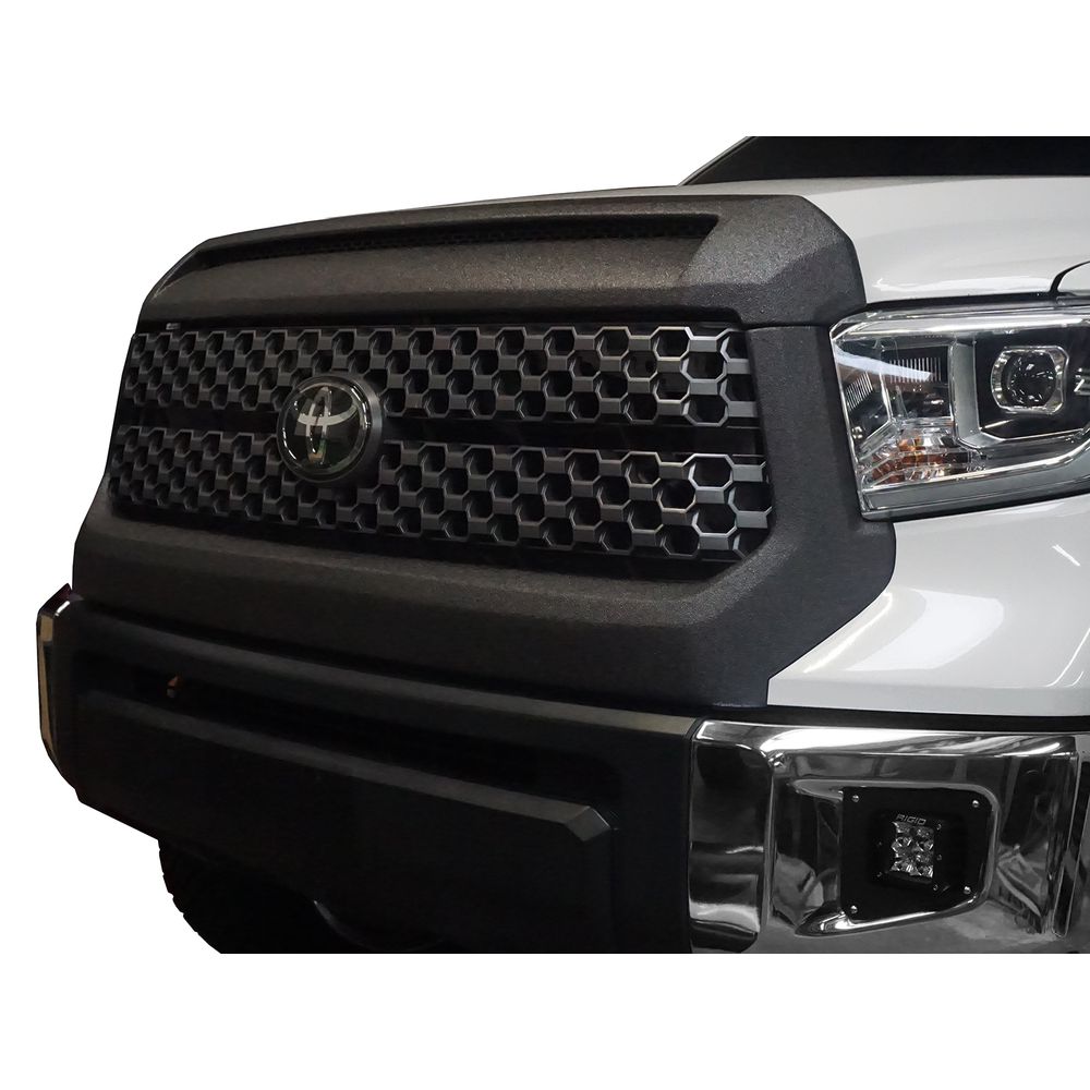 Gloss Black Center Bar Grille Overl
