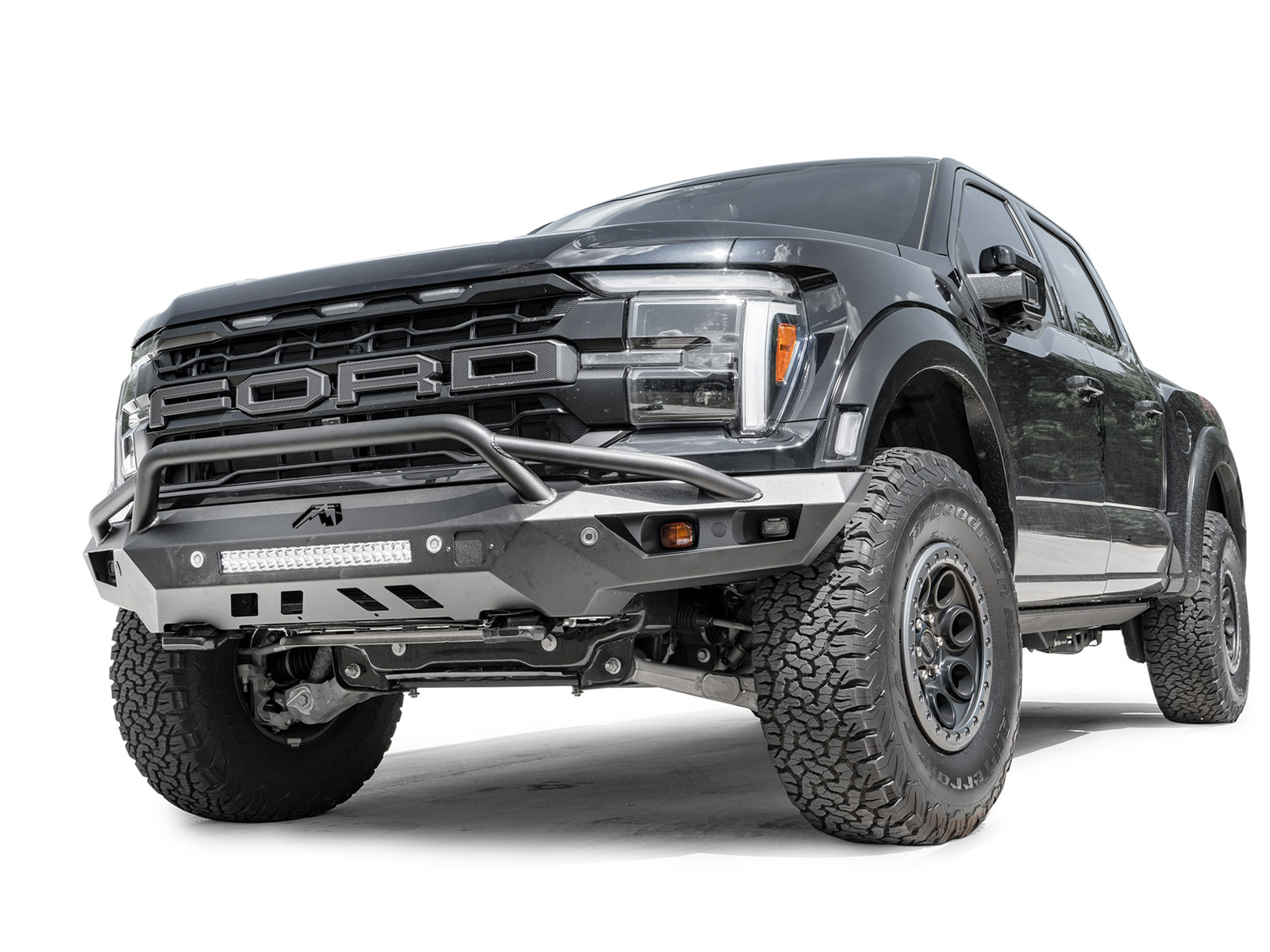 Fab Fours Vengeance Front Bumper with Pre-Runner Guard FR24-D6652