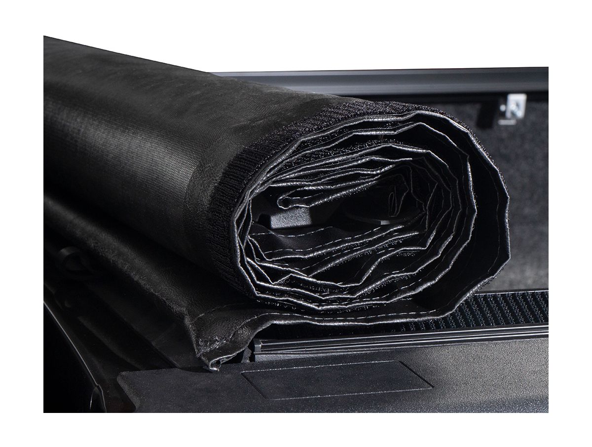 Gator SRX Soft Roll-Up Tonneau Cover | Fits 2019-2025 Chevy Silverado/GMC Sierra 1500 5'8" Bed (137243)