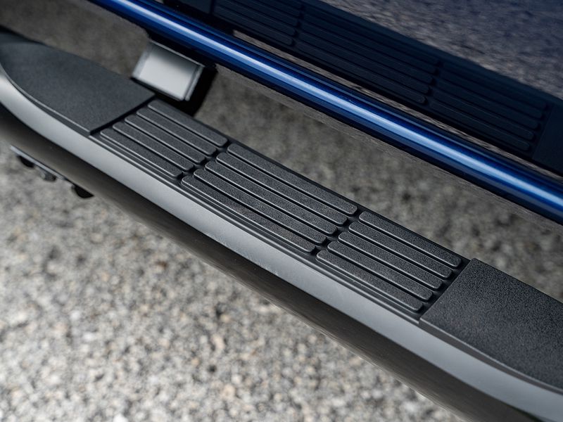 Ionic 3 Black Nerf Bars IAS240910 RealTruck