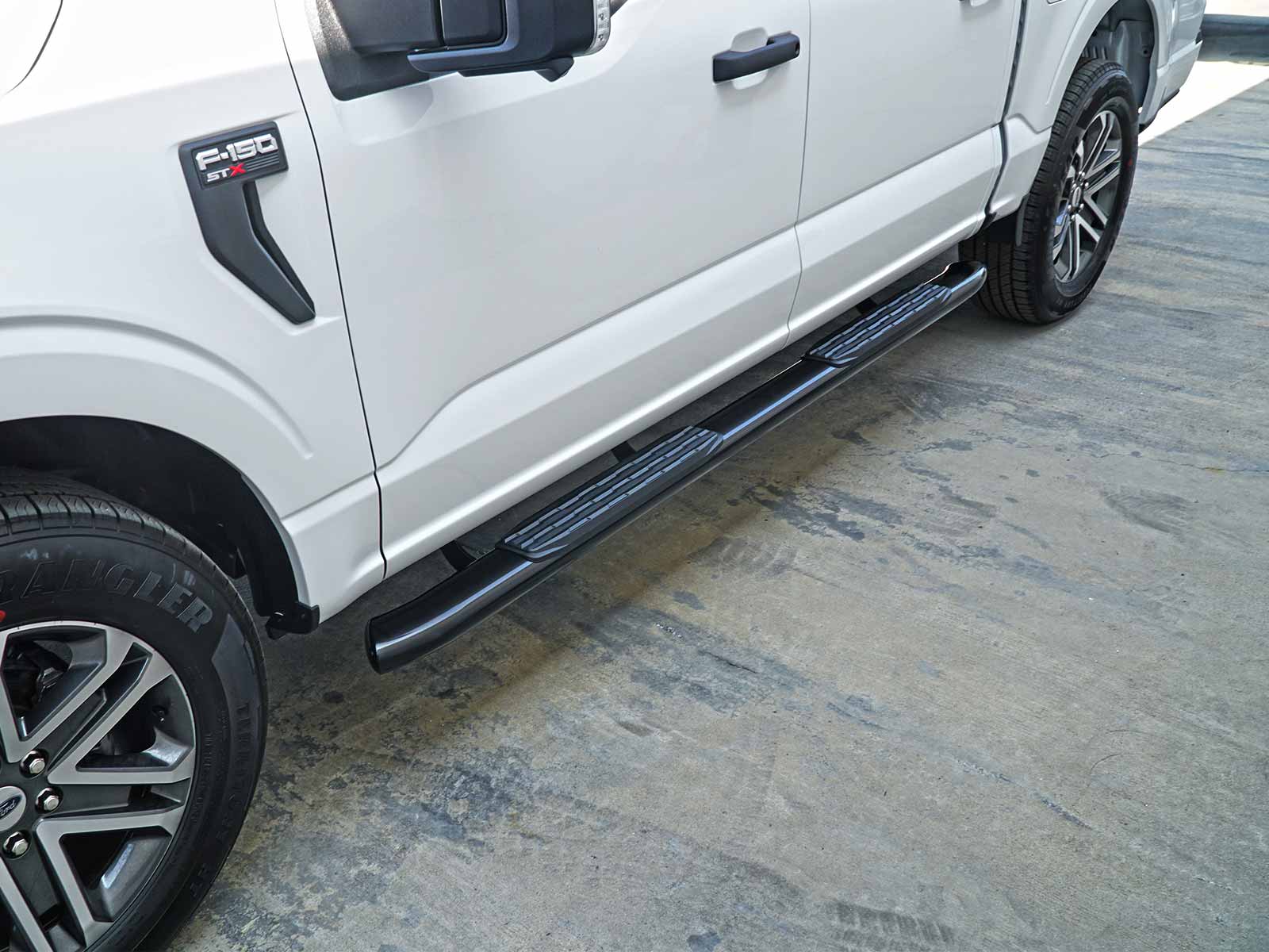 Fits 2015-2026 Ford F150, 2017-2020 F150 Raptor, 2017-2026 F250/F350/F450, F550 (IAS-414209BP)