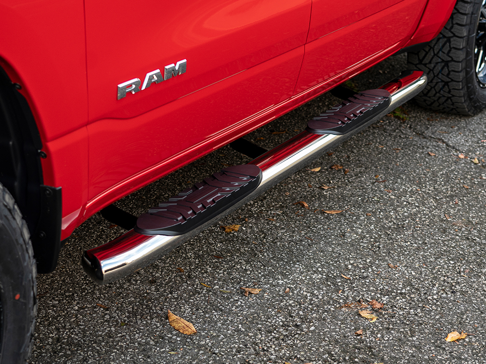 Lund 5" Oval Curved Nerf Bars For 2019 Silverado/Sierra 1500 Double Cab - Black, Stainless Steel