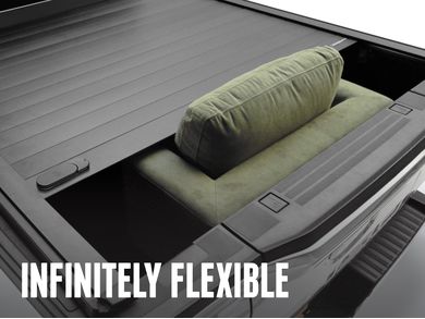 RetraxPRO XR Manual Retractable Tonneau Cover w/ T-Slot Rails T