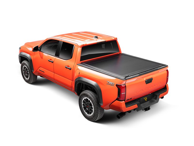 Retrax ONE MX Manual Retractable Tonneau Cover 60870 | RealTruck