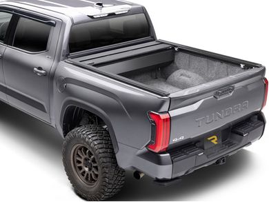 RetraxPRO XR Manual Retractable Tonneau Cover w/ T-Slot Rails T