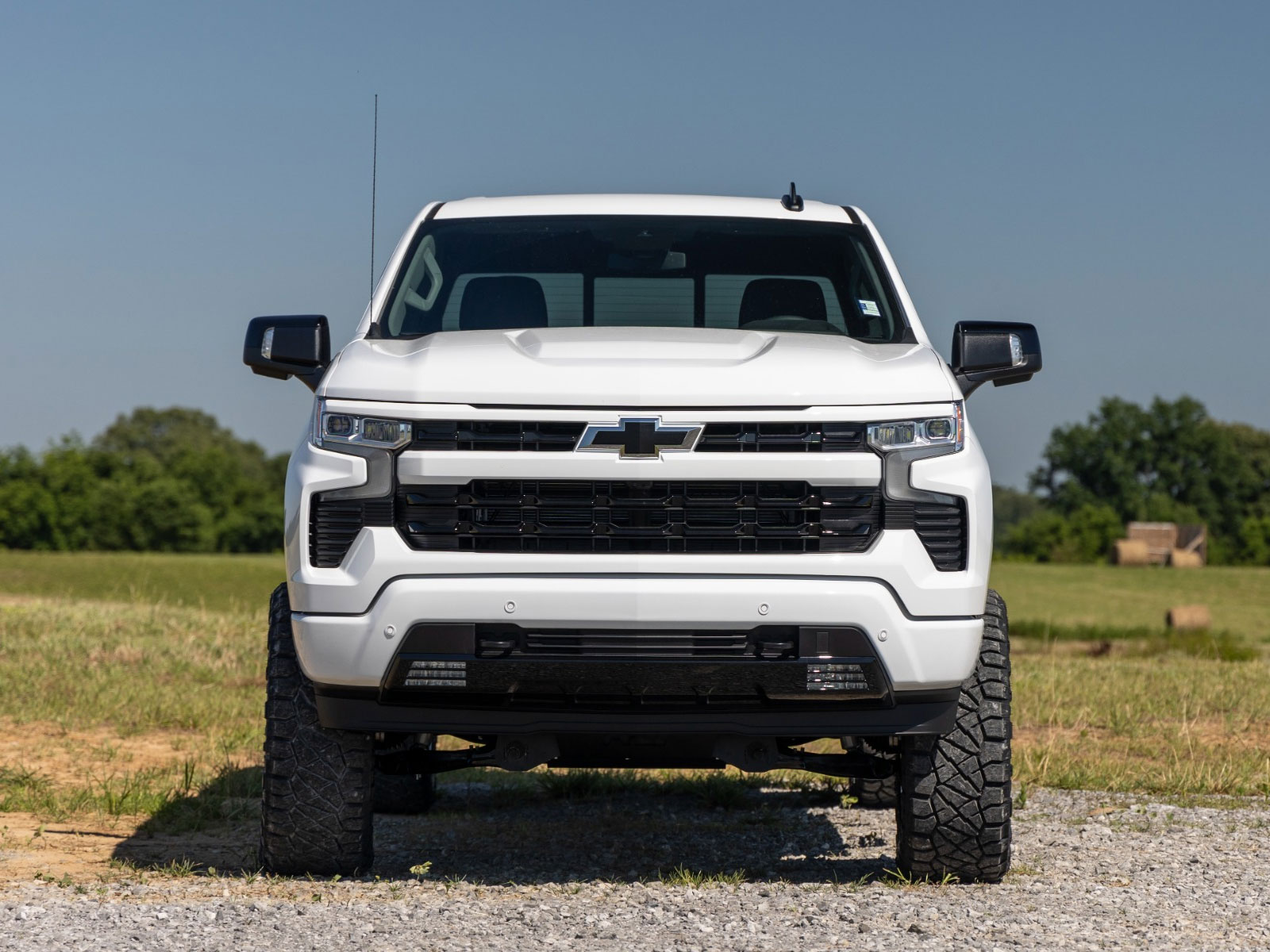 Fits 2025-2026 Chevy Silverado 1500 (RGH-111640)