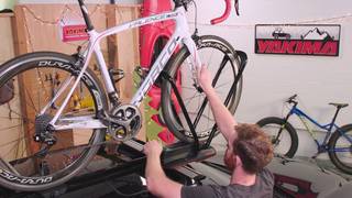 Yakima HighRoad Upright Bike Mount Product Tour & Installation
