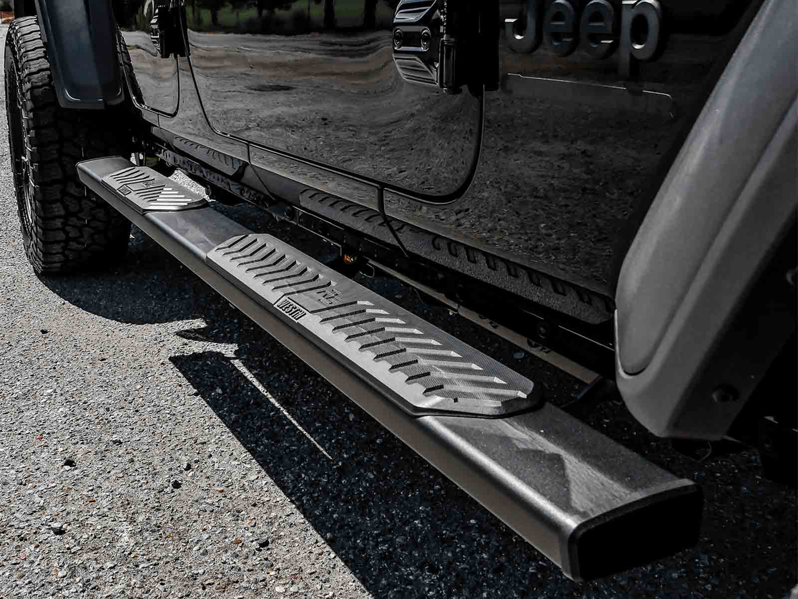 Fits 2019-2026 Chevy Silverado/GMC Sierra 1500, 2020-2026 Silverado/Sierra 2500/3500 (WES-28-51275)