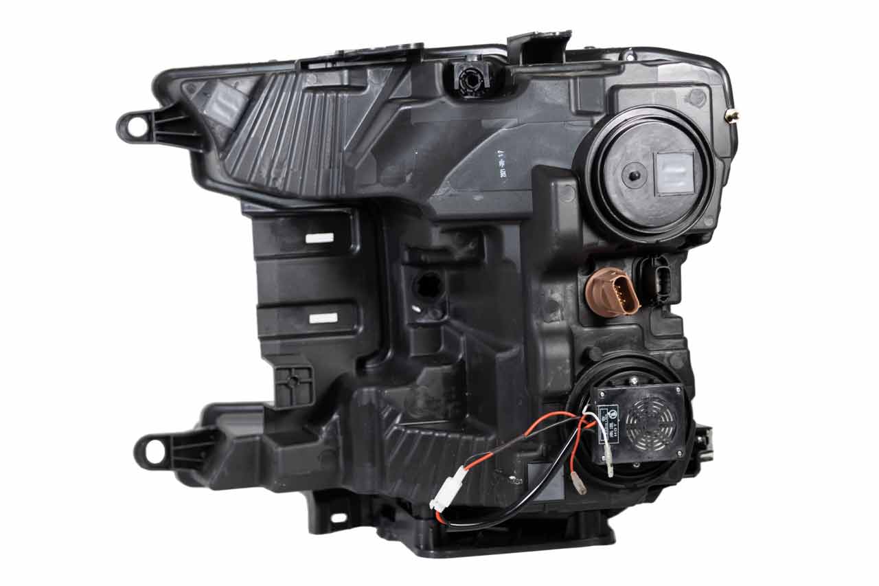 Fits 2018-2021 Ford F150 (WJT-CHRNG0671-B-SQ)